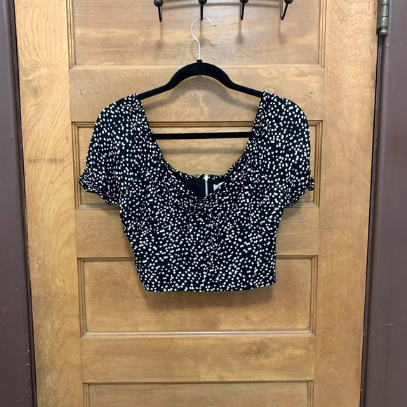 Leith Tops - Leith Cropped Spotted Blouse